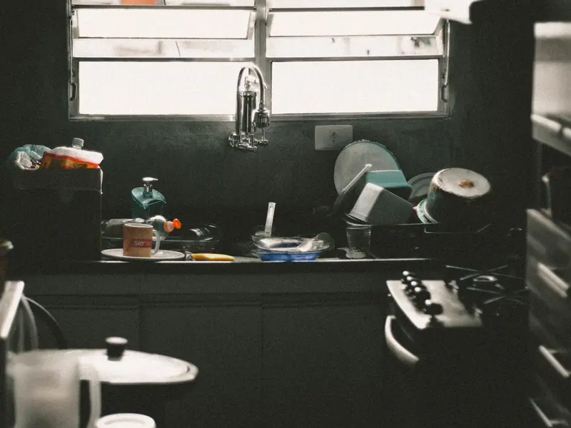 Deep clean, kitchen — 2-bed in JLT — Before